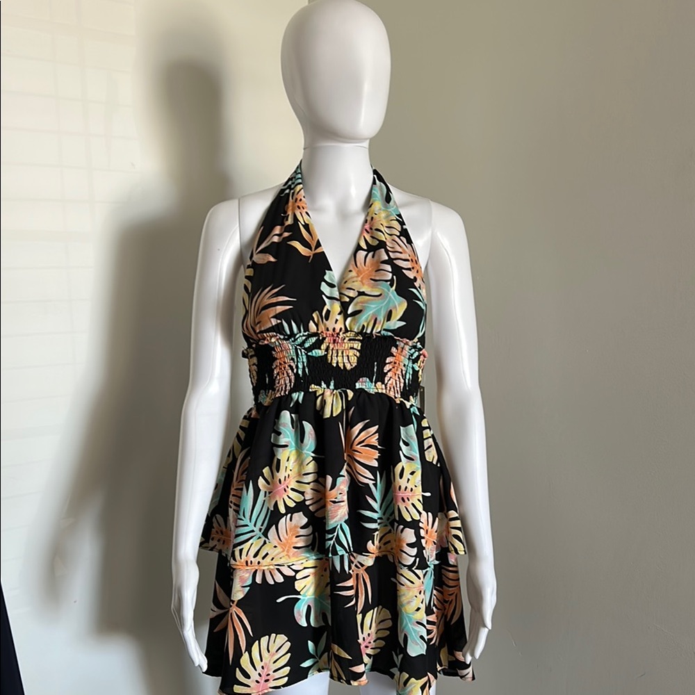 🛍️ Madden NYC, Woman’s XS Tropical Halter  Tiered Dress